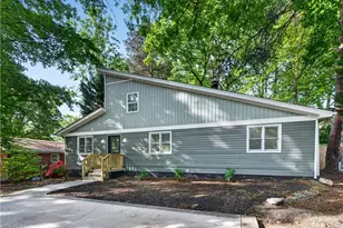 2913 Marthas Pl, Greensboro, NC 27408 - Photo 10