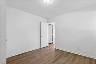 2913 Marthas Pl, Greensboro, NC 27408 - Photo 26