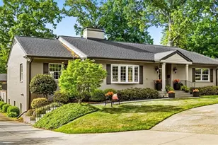 1902 Pembroke Rd, Greensboro, NC 27408 - Photo 2