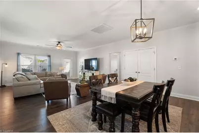 1402 Hunting Hawk Lane, Kernersville, NC 27284 - Photo 8