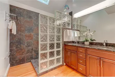 3905 Friendly Avenue, Greensboro, NC 27410 - Photo 20