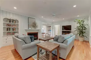 3905 Friendly Ave, Greensboro, NC 27410 - Photo 14