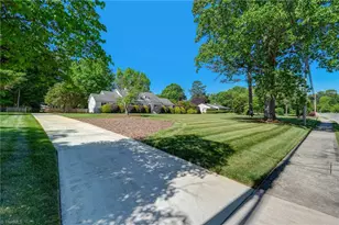 3905 Friendly Ave, Greensboro, NC 27410 - Photo 42