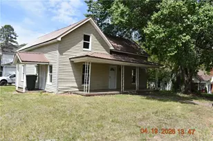 939 Galloway St, Eden, NC 27288 - Photo 1