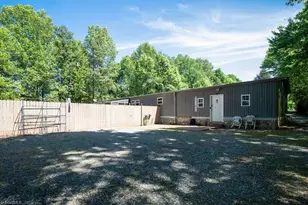 7234 Racine Rd, Pleasant Garden, NC 27313 - Photo 22