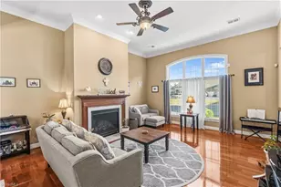 4002 Mulligan Cir, Greensboro, NC 27406 - Photo 6