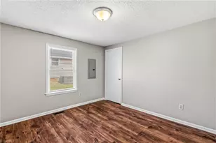 112 S Raleigh St, Greensboro, NC 27401 - Photo 20