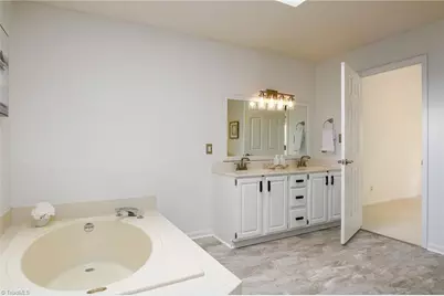 466 Windsor Park Road, Kernersville, NC 27284 - Photo 34