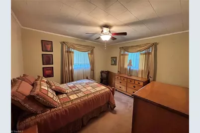 126 Lyn Avenue, Mount Airy, NC 27030 - Photo 18