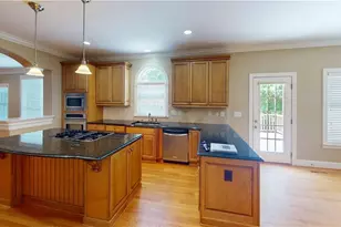 2140 Rossmore Rd, Clemmons, NC 27012 - Photo 2
