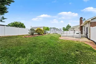 660 Brookmont Dr, Winston-Salem, NC 27107 - Photo 40