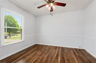 660 Brookmont Dr, Winston-Salem, NC 27107 - Photo 10