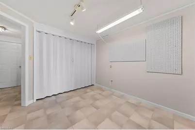 330 Hillview Drive, Lexington, NC 27292 - Photo 38
