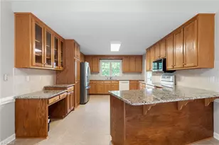 2636 Farmpond Ct, Haw River, NC 27258 - Photo 14
