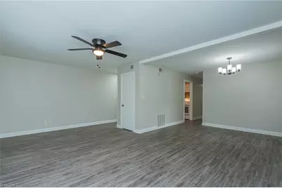 2821 Bleeker Square, Winston-Salem, NC 27106 - Photo 8