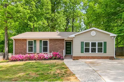 102 Cornwallis Drive, Mebane, NC 27302 - Photo 1