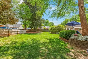 601 Colonial Dr, High Point, NC 27262 - Photo 38