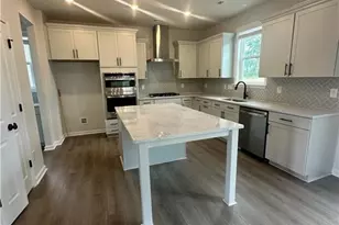 3015 Bayou St, Graham, NC 27253 - Photo 4