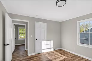 1307 Fairview St, Greensboro, NC 27405 - Photo 6