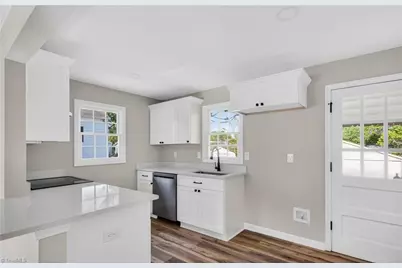 1307 Fairview Street, Greensboro, NC 27405 - Photo 10