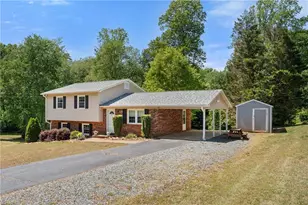 606 Merriweather Dr, King, NC 27021 - Photo 2