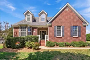 319 Ironwood Dr, Thomasville, NC 27360 - Photo 2