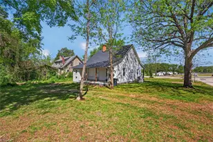 250 Main Street E, Yanceyville, NC 27379 - Photo 30