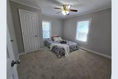 454 24th Street W, Winston-Salem, NC 27105 - Photo 14