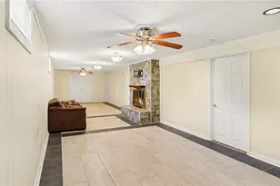 509 Greentree Dr, Greensboro, NC 27410 - Photo 20