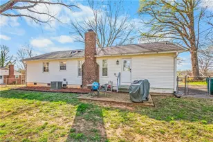 225 Summerglen Dr, Lewisville, NC 27023 - Photo 24