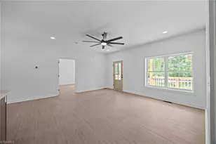 218 Fishermans Point Rd, Roxboro, NC 27574 - Photo 10