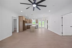 218 Fishermans Point Rd, Roxboro, NC 27574 - Photo 12
