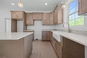 218 Fishermans Point Rd, Roxboro, NC 27574 - Photo 16
