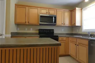 309 Locksley Ct, Thomasville, NC 27360 - Photo 10