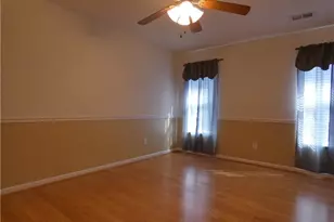 309 Locksley Ct, Thomasville, NC 27360 - Photo 12