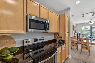 411 W Washington Street #106, Greensboro, NC 27401 - Photo 6