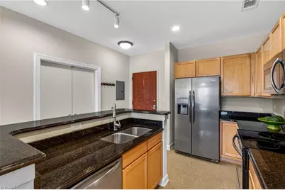 411 W Washington Street #106, Greensboro, NC 27401 - Photo 22