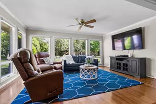 544 Woodvale Dr, Greensboro, NC 27410 - Photo 6