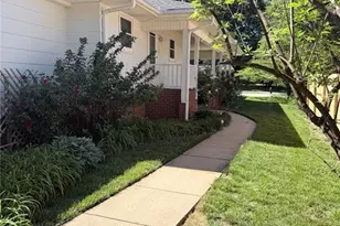 6110 Auburndale Dr, Greensboro, NC 27410 - Photo 4
