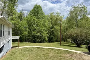 1098 6th St, North Wilkesboro, NC 28659 - Photo 8