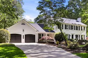 3105 St Regis Rd, Greensboro, NC 27408 - Photo 2