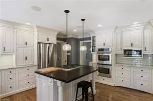 3105 St Regis Rd, Greensboro, NC 27408 - Photo 8