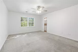 6 Fountain View Cir, Greensboro, NC 27405 - Photo 22