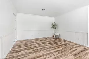 6 Fountain View Cir, Greensboro, NC 27405 - Photo 4