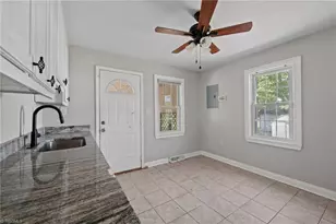 204 W Brower Ave, Liberty, NC 27298 - Photo 4