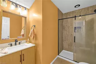 9 Compton Ct, Greensboro, NC 27407 - Photo 16