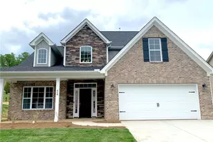 201 Indian Wells Cir, Lexington, NC 27295 - Photo 1