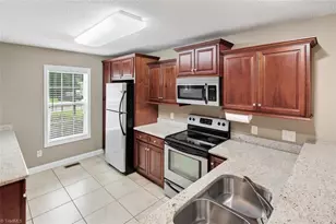 725 S Main St, Asheboro, NC 27203 - Photo 10