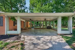 504 N Greenbriar St, Liberty, NC 27298 - Photo 36
