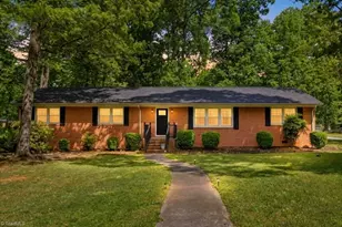 504 N Greenbriar St, Liberty, NC 27298 - Photo 1